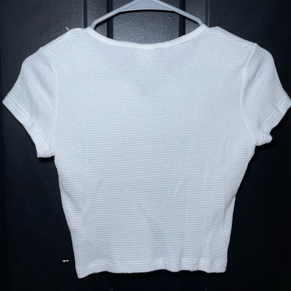 Aritzia TNA Waffle Notch T-shirt - Picture 3 of 4